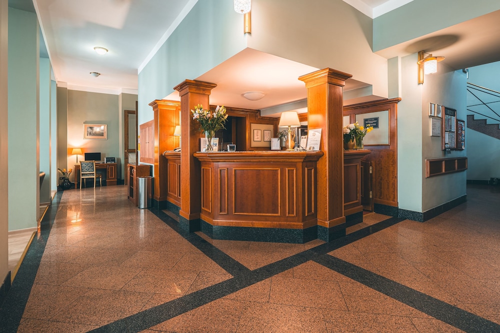 Hotel Ariston & Ariston Patio — Hotel building in Prague, Prague