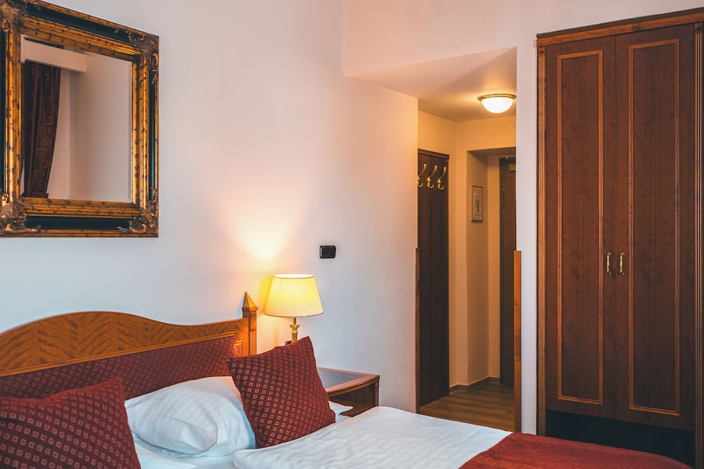 Hotel Ariston & Ariston Patio — Hotel rooms in Prague, Prague