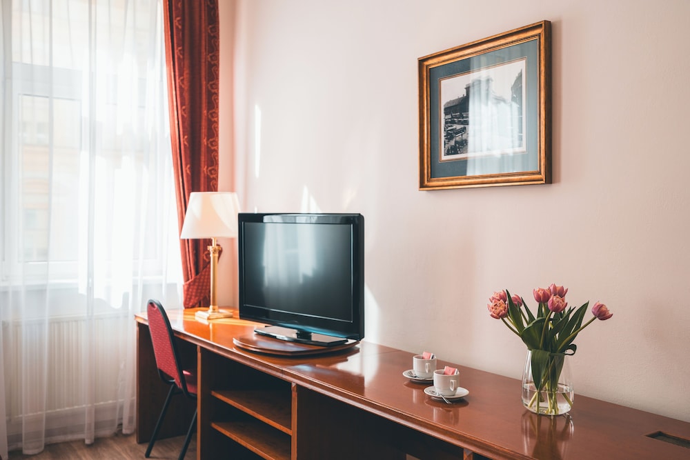 Hotel Ariston & Ariston Patio — Hotel rooms in Prague, Prague