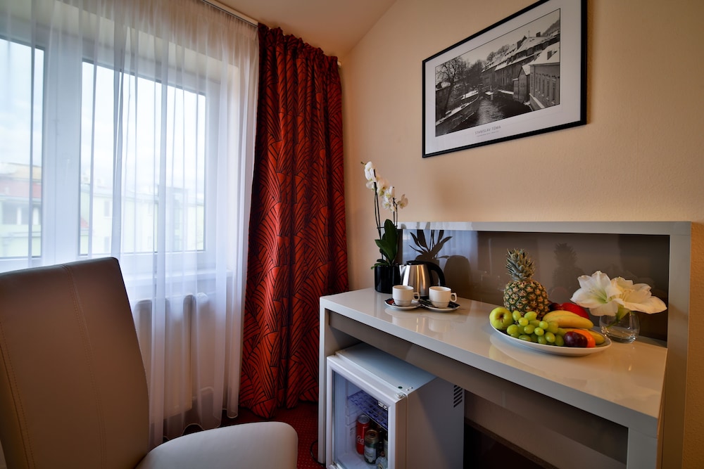 Hotel Ariston & Ariston Patio — Hotel rooms in Prague, Prague