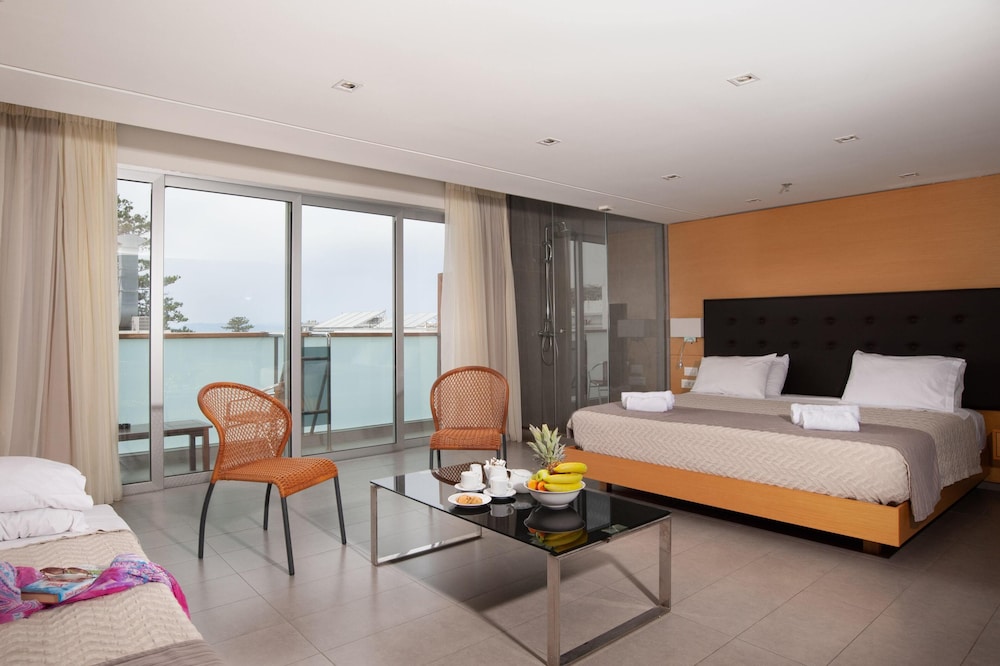Atlantis City Hotel — Hotel rooms in Rhodes Town, South Aegean