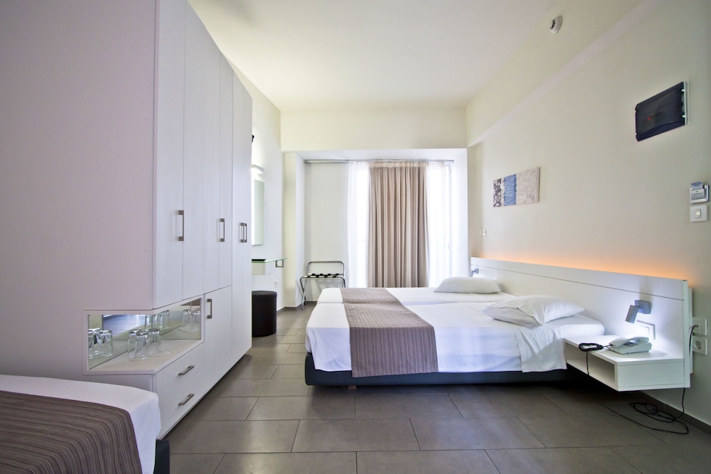 Atlantis City Hotel — Hotel rooms in Rhodes Town, South Aegean