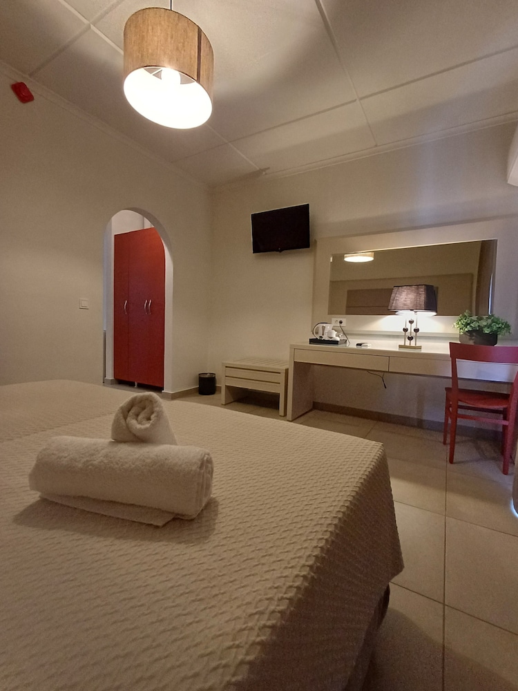 Atlantis City Hotel — Hotel rooms in Rhodes Town, South Aegean