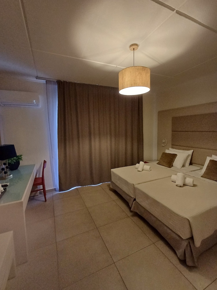 Atlantis City Hotel — Hotel rooms in Rhodes Town, South Aegean