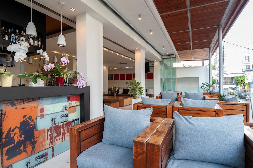 Atlantis City Hotel — Restaurant & bars in Rhodes Town, South Aegean