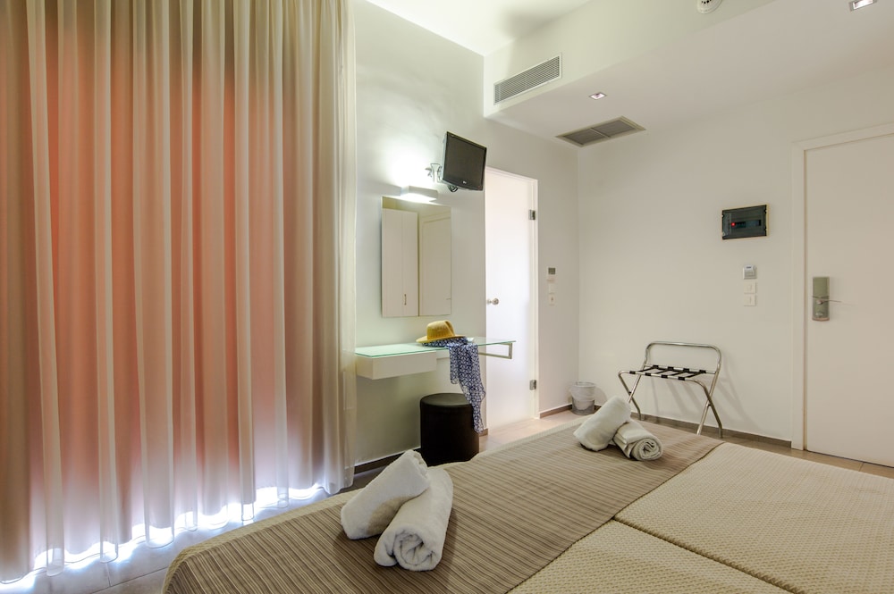 Atlantis City Hotel — Hotel rooms in Rhodes Town, South Aegean