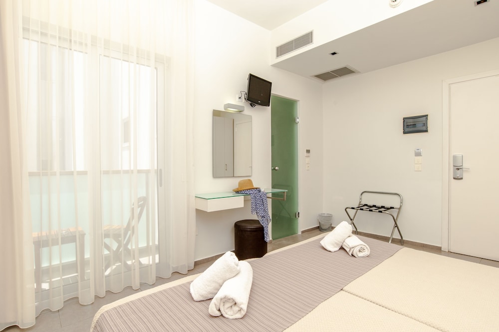 Atlantis City Hotel — Hotel rooms in Rhodes Town, South Aegean