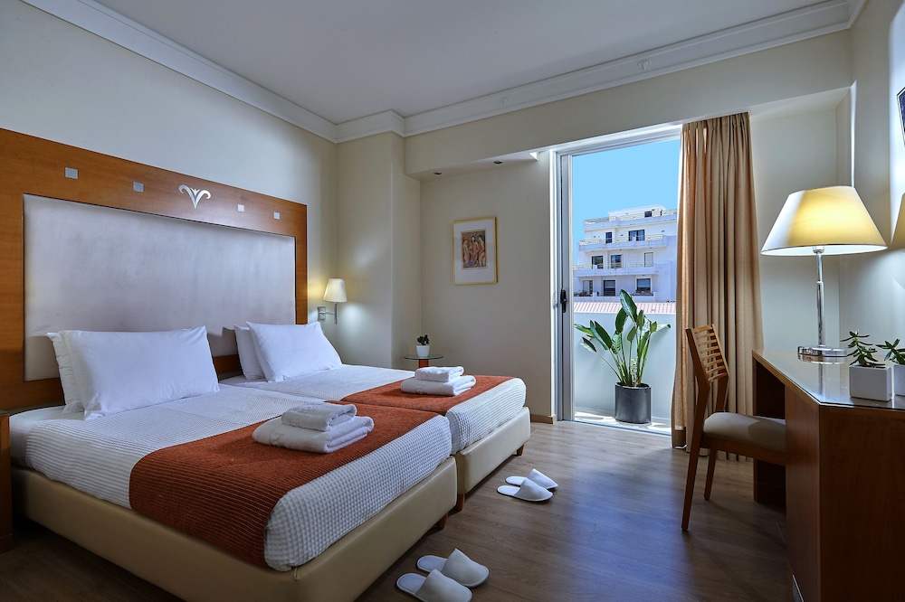 Atrion Hotel — Hotel rooms in Heraklion