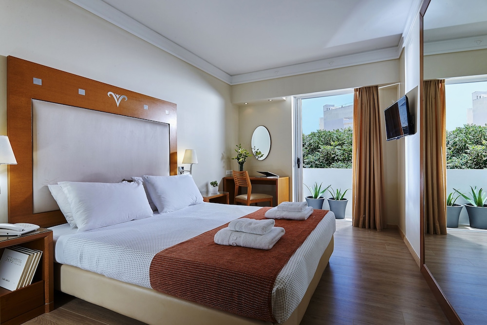 Atrion Hotel — Hotel rooms in Heraklion