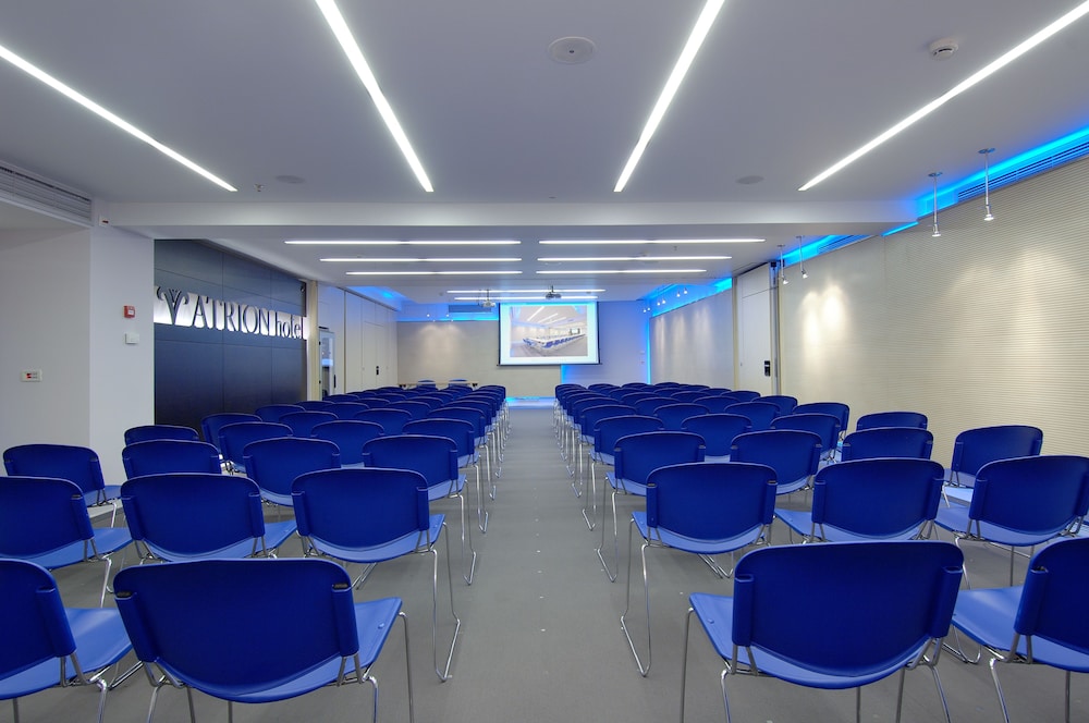 Atrion Hotel — Hotel building in Heraklion