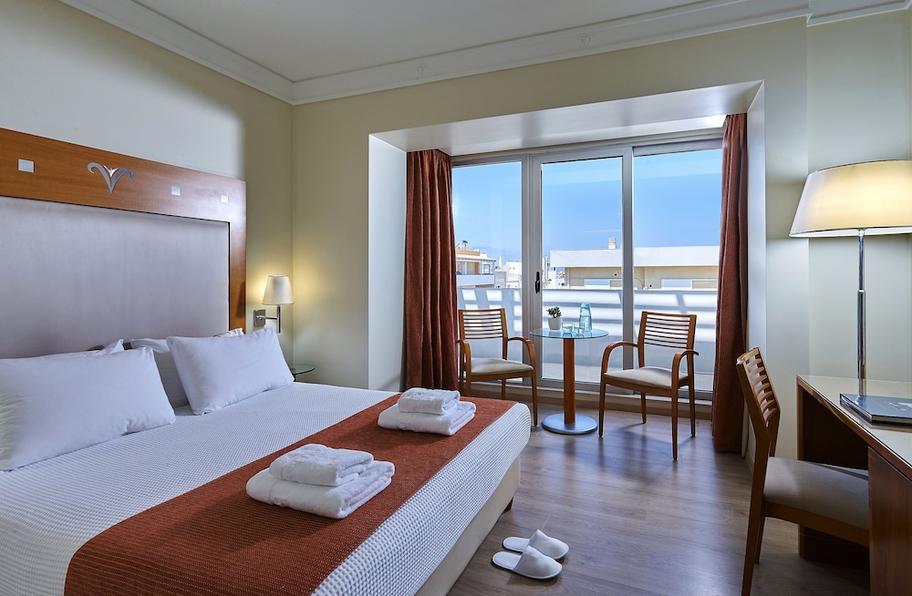Atrion Hotel — Hotel rooms in Heraklion
