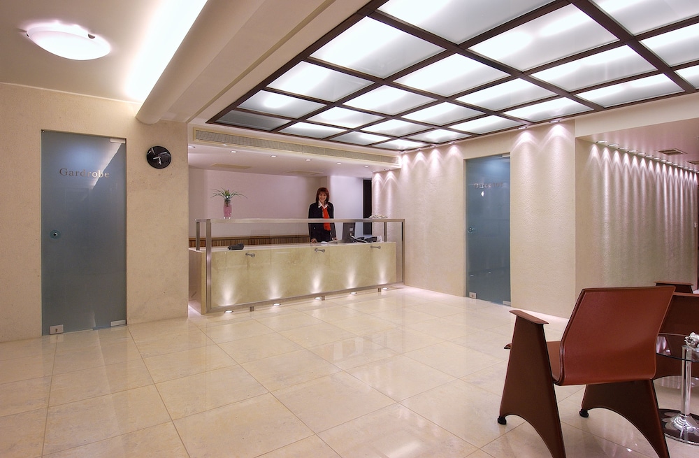Atrion Hotel — Hotel building in Heraklion