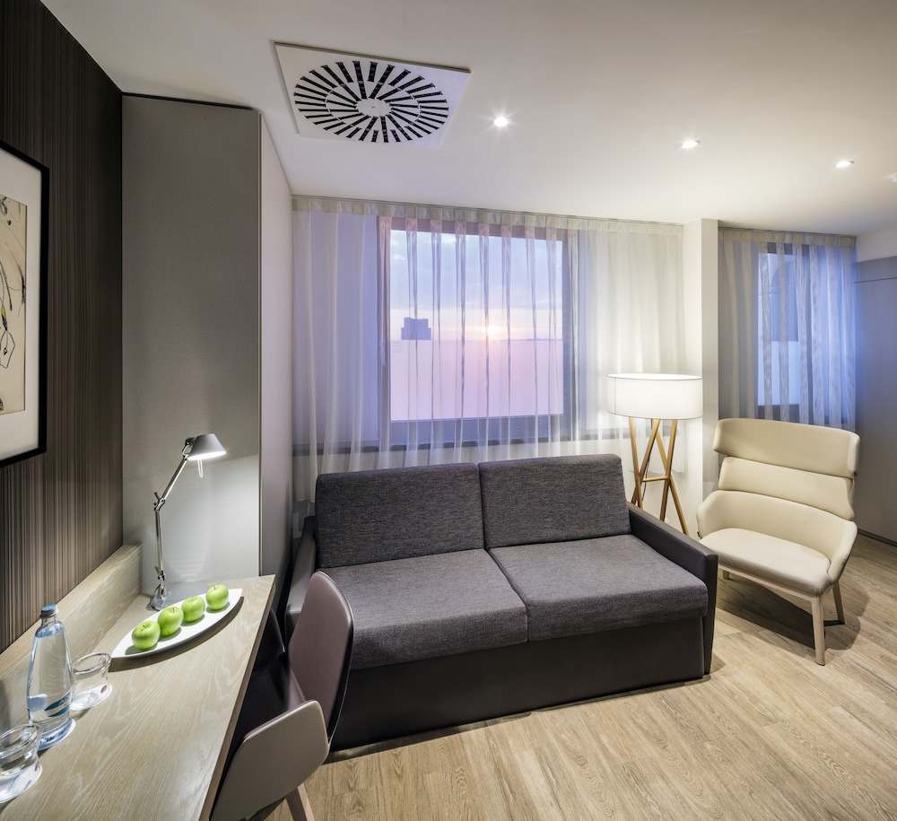 Occidental Praha — Hotel rooms in Prague, Prague