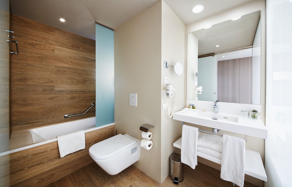 Occidental Praha — Hotel rooms in Prague, Prague