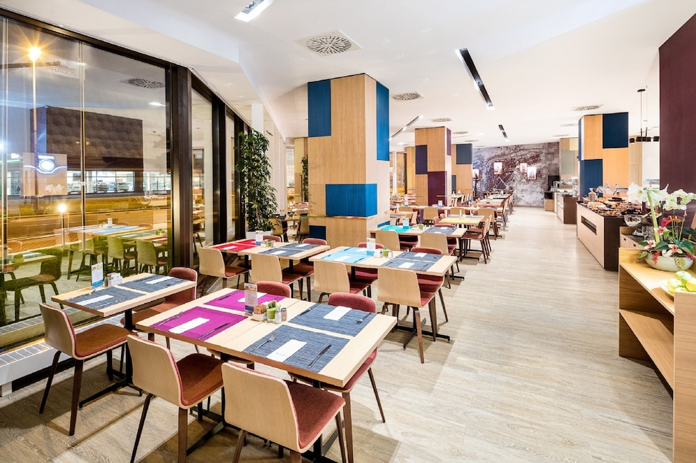 Occidental Praha — Restaurant & bars in Prague, Prague