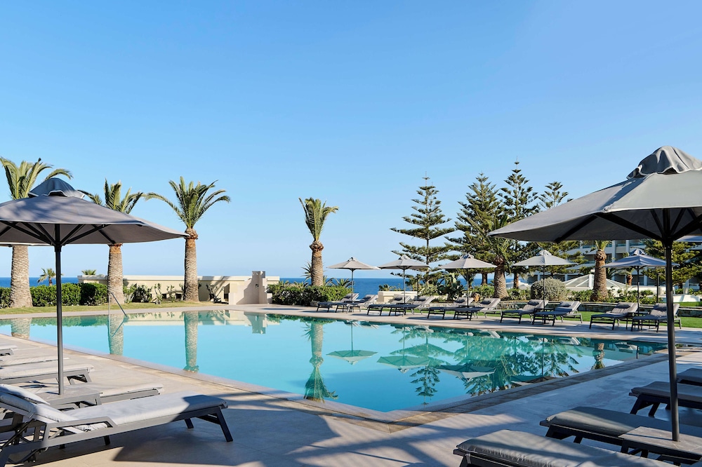 Iberostar Waves Creta Panorama & Mare — Swimming pool in Panormo