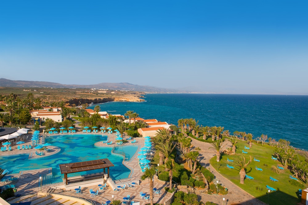 Iberostar Waves Creta Panorama & Mare — Swimming pool in Panormo