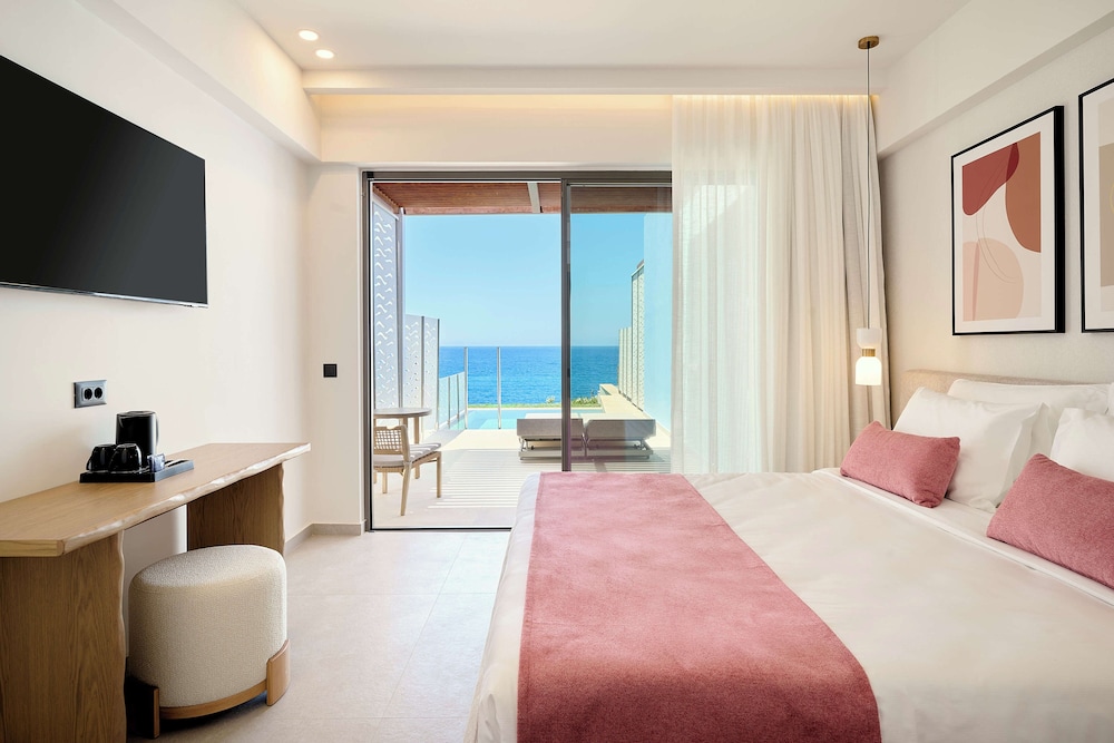Iberostar Waves Creta Panorama & Mare — Hotel rooms in Panormo