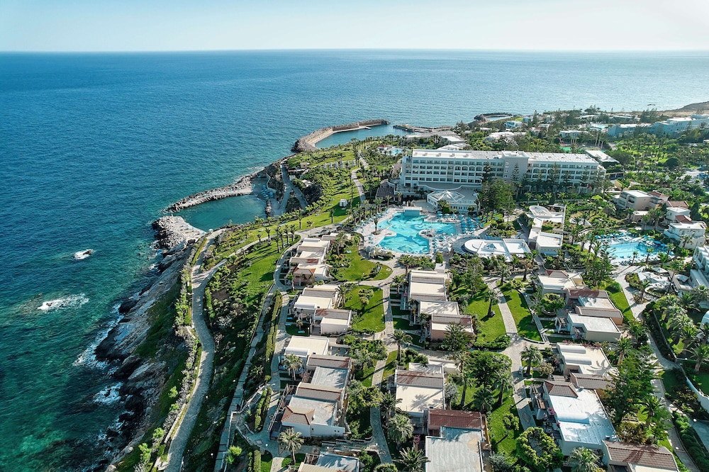 Iberostar Waves Creta Panorama & Mare — Swimming pool in Panormo