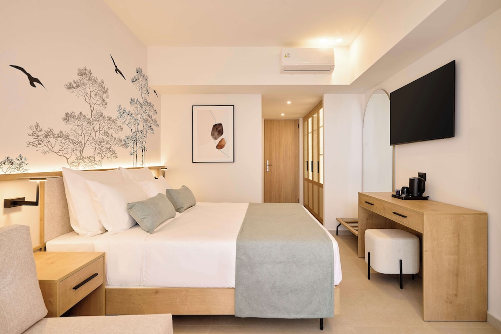 Iberostar Waves Creta Panorama & Mare — Hotel rooms in Panormo