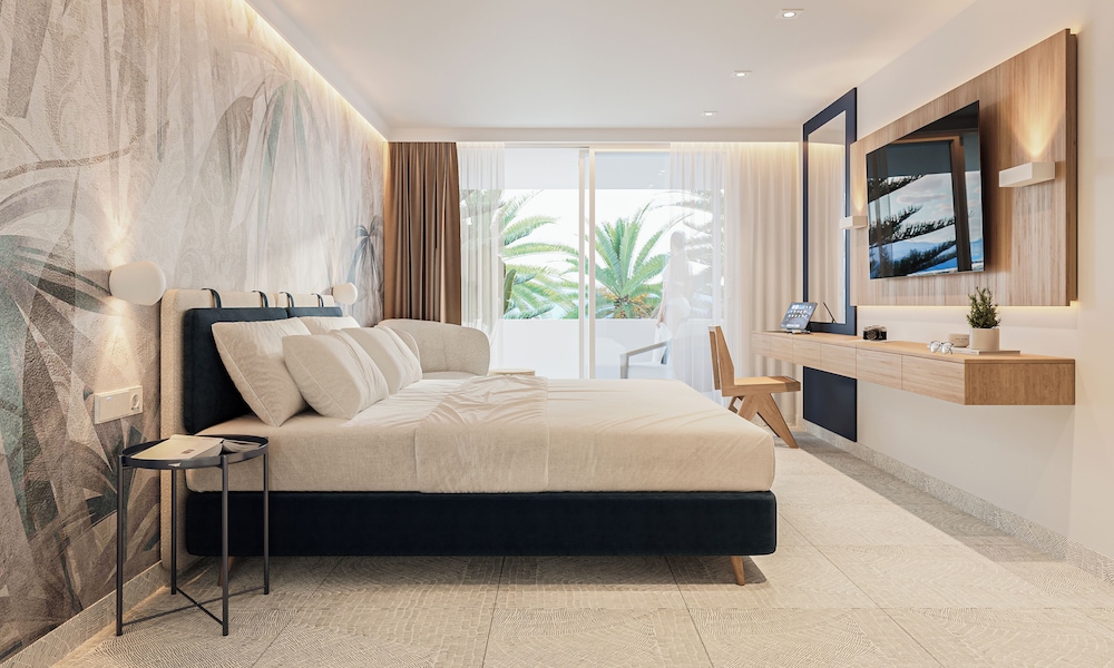 Iberostar Waves Creta Panorama & Mare — Hotel rooms in Panormo