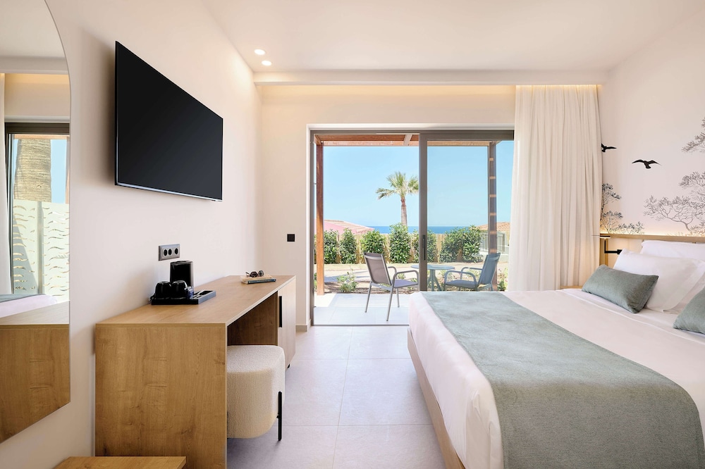 Iberostar Waves Creta Panorama & Mare — Hotel rooms in Panormo