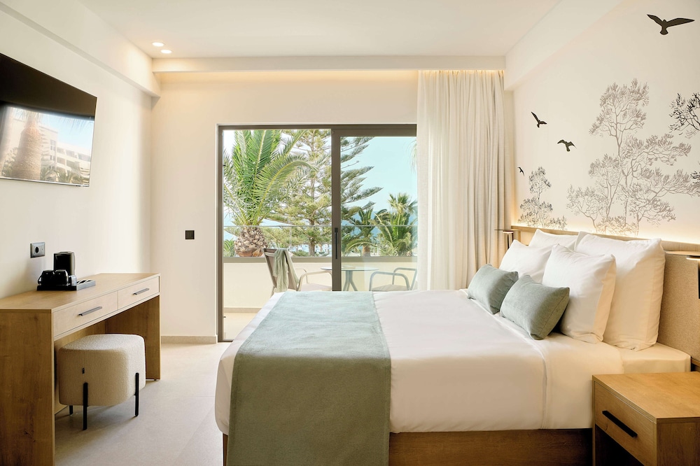 Iberostar Waves Creta Panorama & Mare — Hotel rooms in Panormo