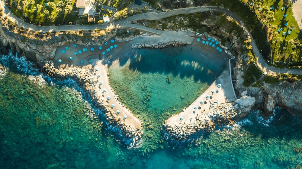 Iberostar Waves Creta Panorama & Mare — Beach in Panormo