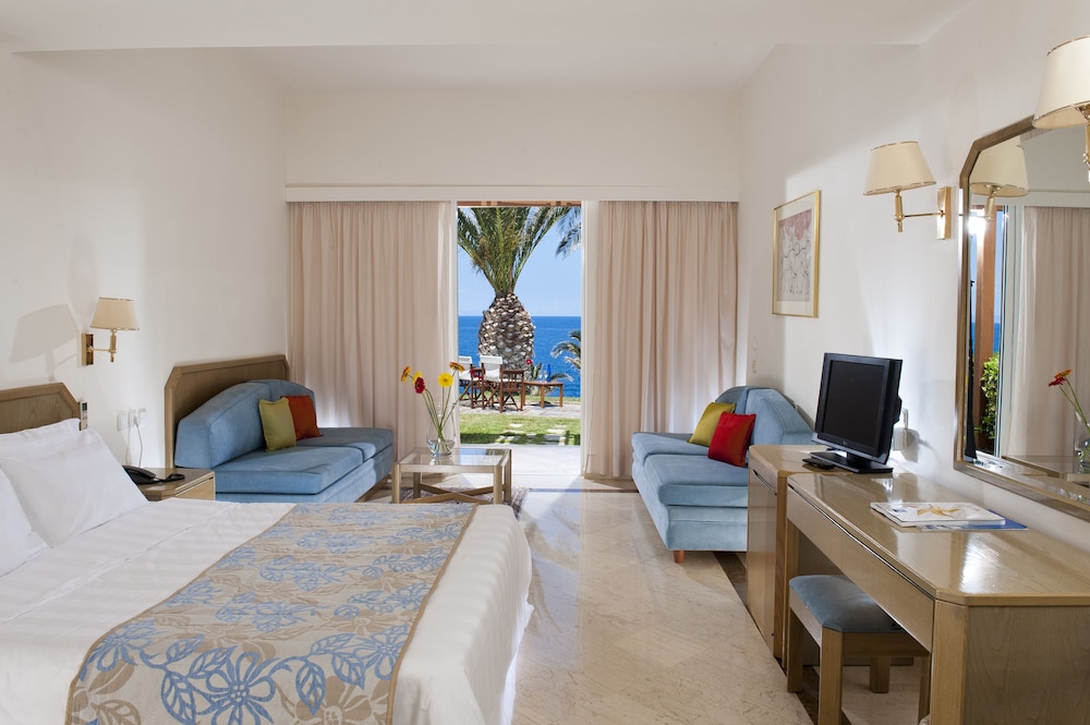 Iberostar Waves Creta Panorama & Mare — Hotel rooms in Panormo