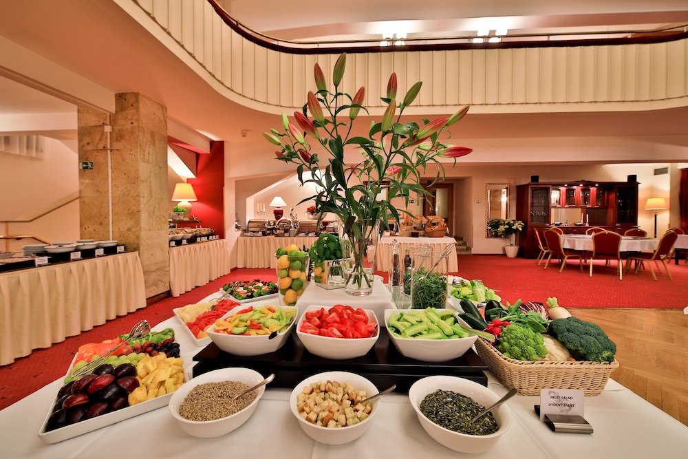 Hotel Belvedere — Restaurant & bars in Prague, Prague