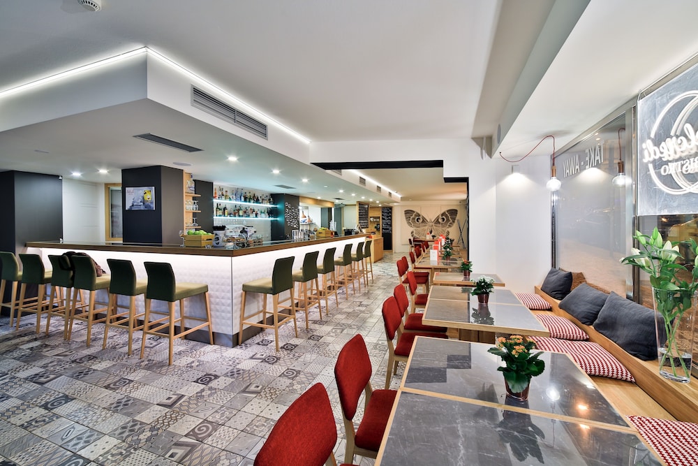 Hotel Belvedere — Restaurant & bars in Prague, Prague
