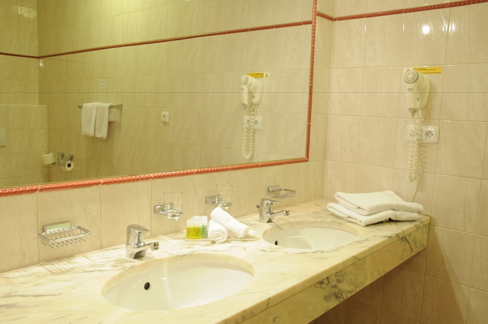 Hotel Belvedere — Hotel rooms in Prague, Prague