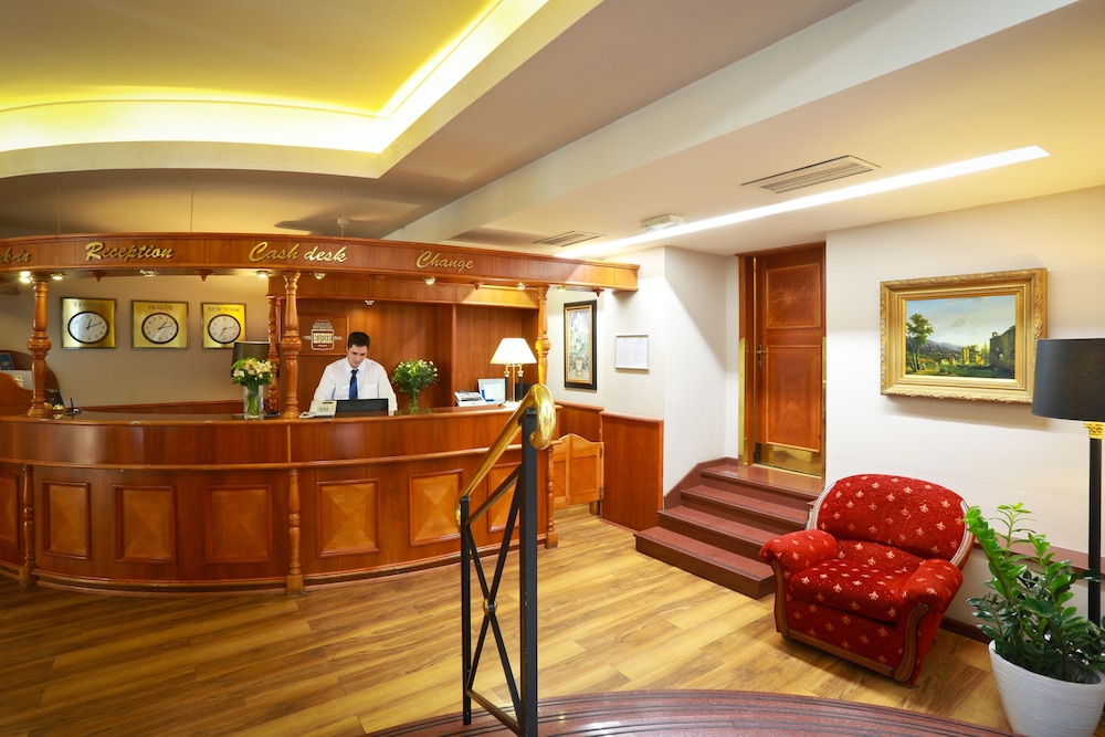 Hotel Belvedere — Hotel building in Prague, Prague