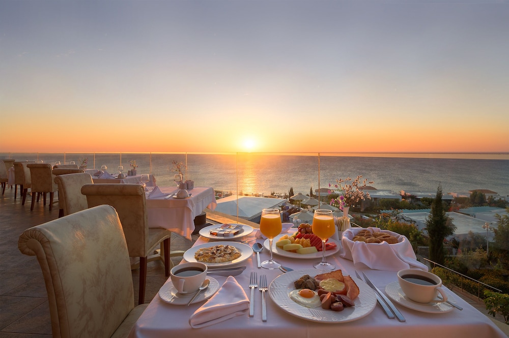 Atrium Prestige Thalasso Spa Resort & Villas — Restaurant & bars in Lachania, South Aegean
