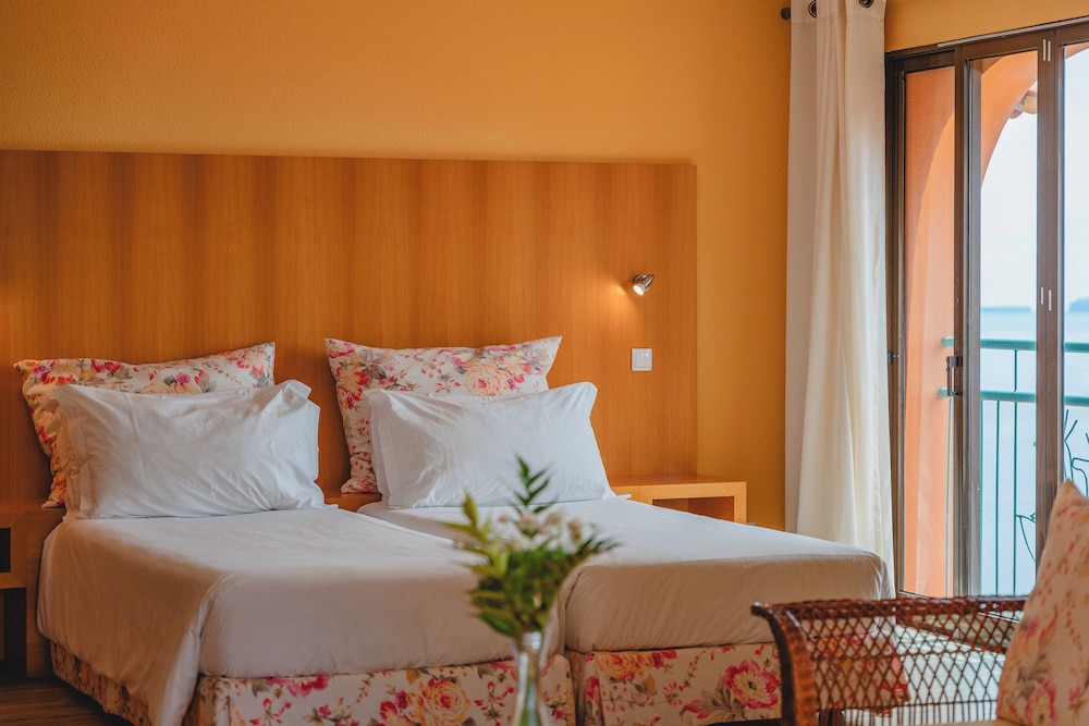Quinta Splendida Wellness & Botanical Garden — Hotel rooms in Santa Cruz, Madeira