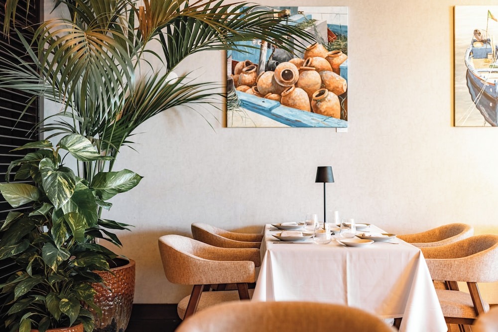 Real Marina Hotel & Spa — Restaurant & bars in Olhão, Faro