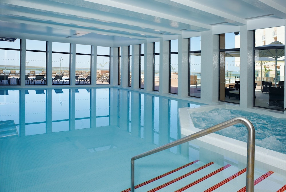 Real Marina Hotel & Spa — Swimming pool in Olhão, Faro