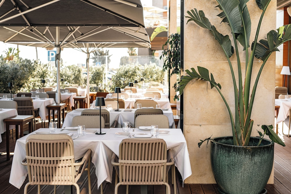 Real Marina Hotel & Spa — Restaurant & bars in Olhão, Faro