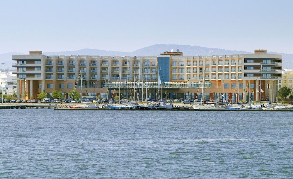 Real Marina Hotel & Spa — Hotel building in Olhão, Faro