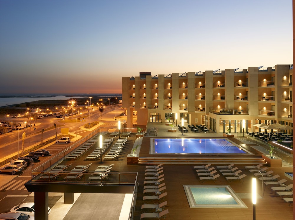 Real Marina Hotel & Spa — Swimming pool in Olhão, Faro
