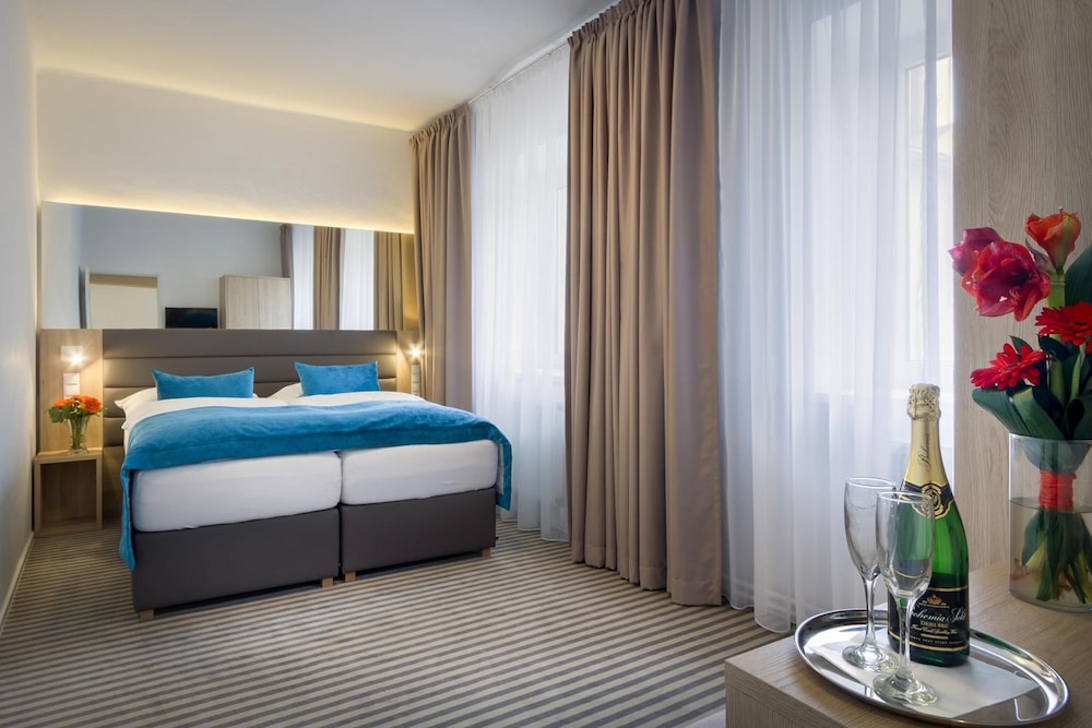 Hotel White Lion - zdjęcie 2