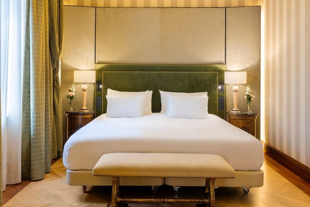 NH Collection Prague Carlo IV — Rooms in Prague, Prague
