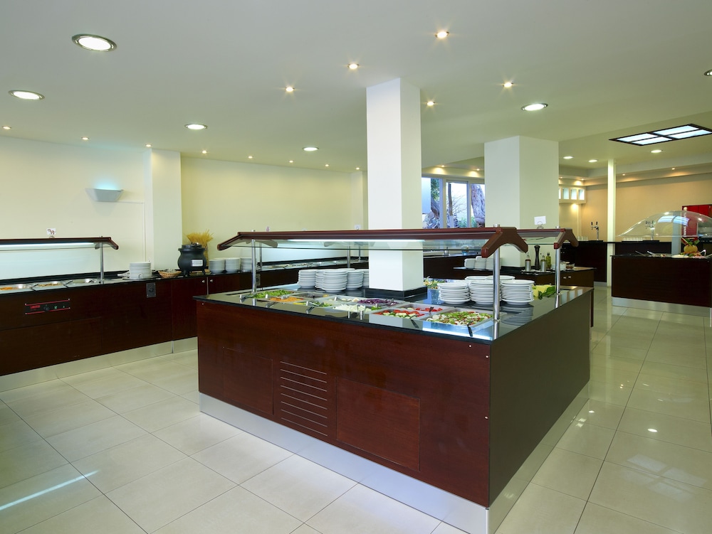 Eurohotel Katrin Hotel & Bungalows — Restaurant & bars in Stalida