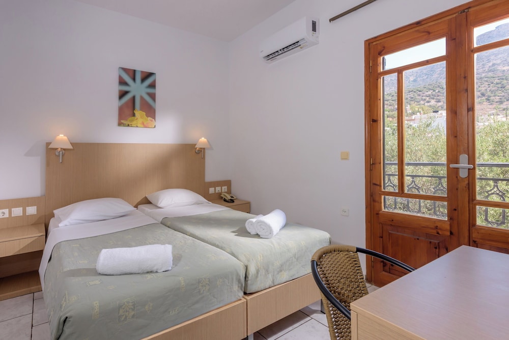 Eurohotel Katrin Hotel & Bungalows — Hotel rooms in Stalida