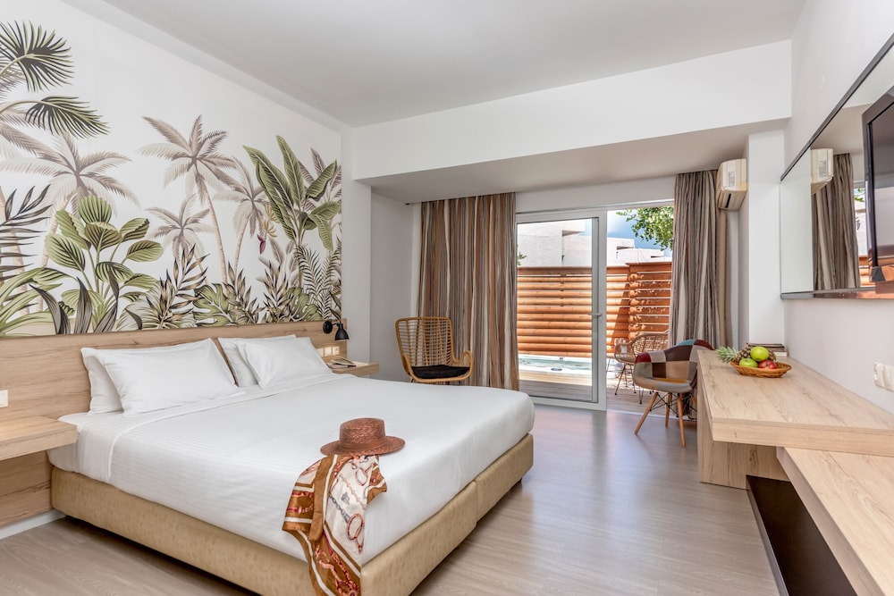 Eurohotel Katrin Hotel & Bungalows — Hotel rooms in Stalida