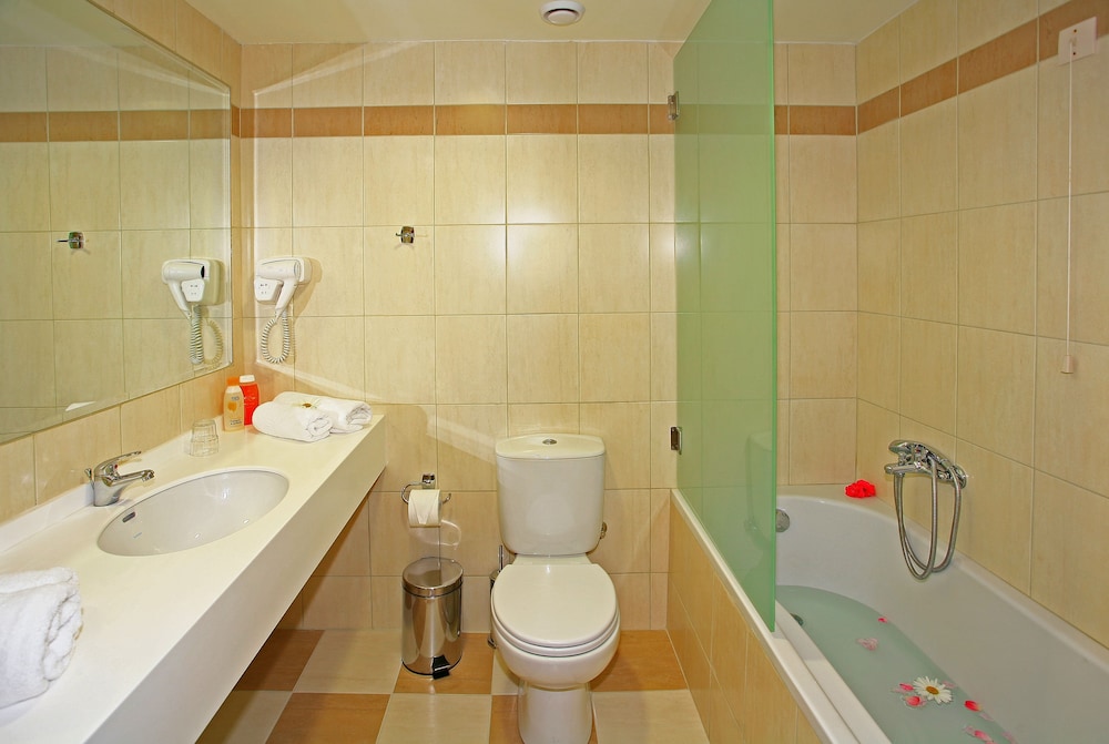 Eurohotel Katrin Hotel & Bungalows — Hotel rooms in Stalida
