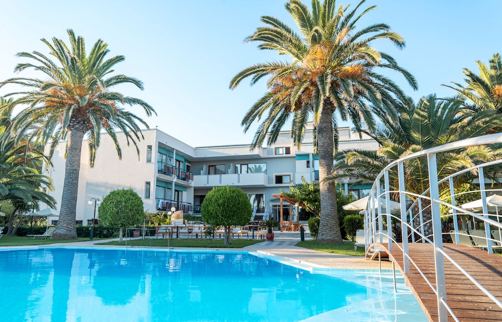 May Beach Hotel — Swimming pool in Rethymnon