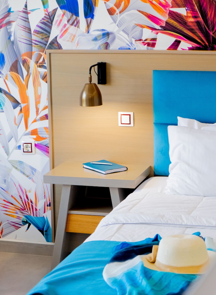 May Beach Hotel — Hotel rooms in Rethymnon