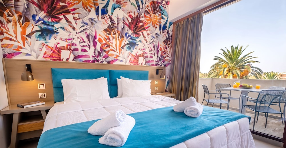 May Beach Hotel — Hotel rooms in Rethymnon