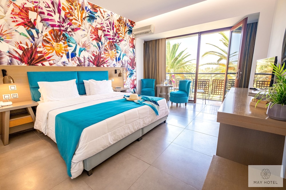 May Beach Hotel — Hotel rooms in Rethymnon